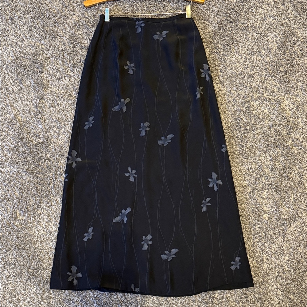 Elegant Banana Republic Vintage Silk Black & Grey Floral Women's Skirt